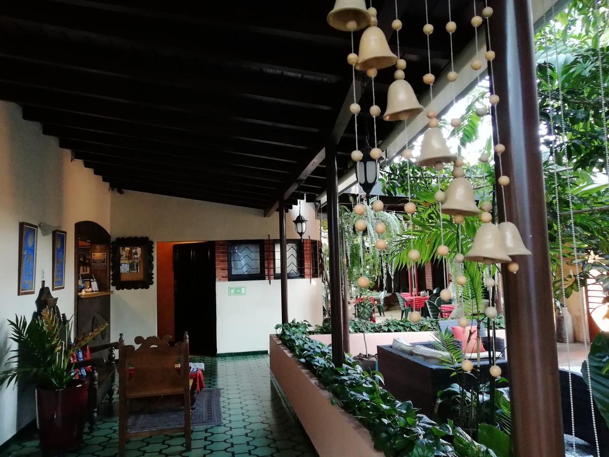 Hotel Ciudad Vieja Guatemala City Exterior foto
