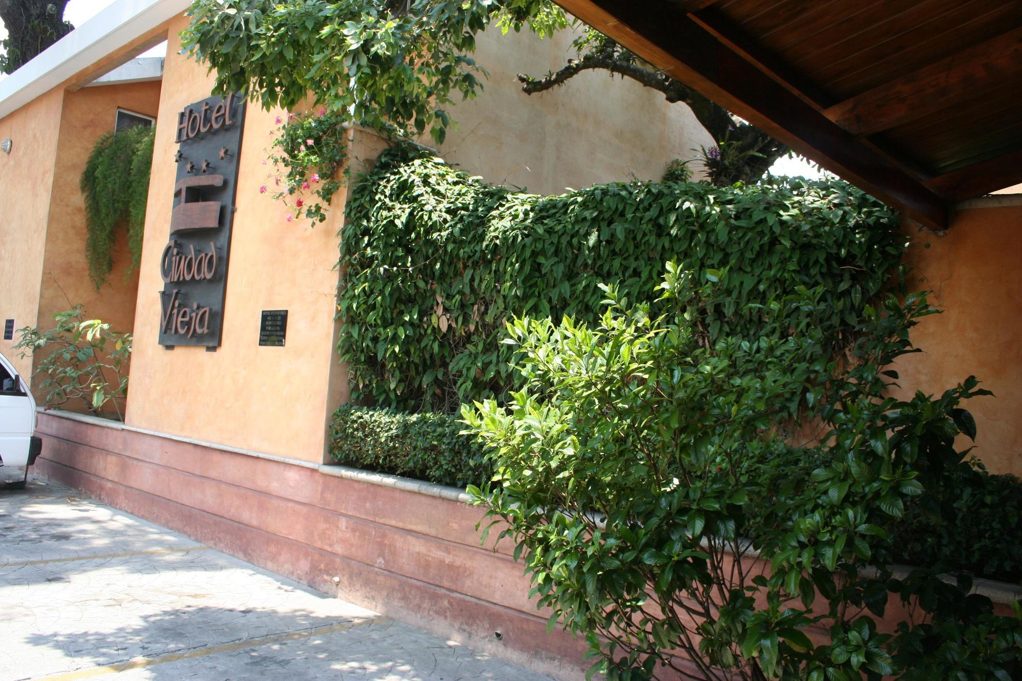 Hotel Ciudad Vieja Guatemala City Exterior foto