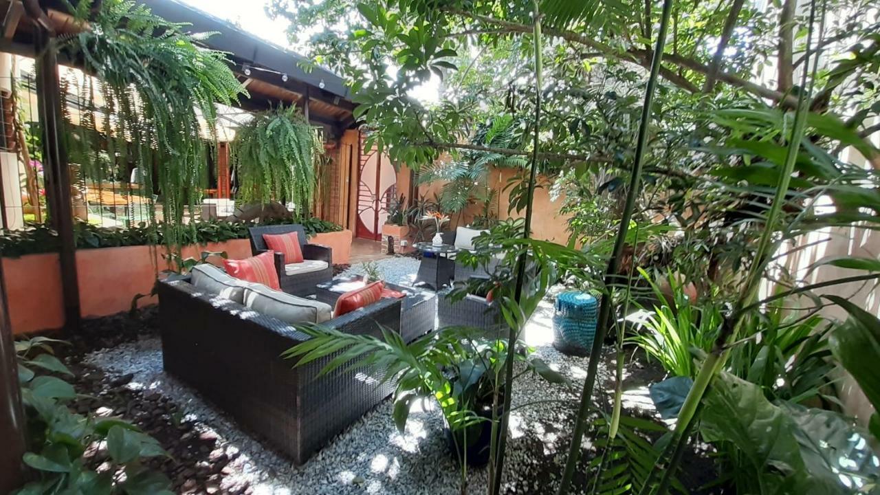 Hotel Ciudad Vieja Guatemala City Exterior foto